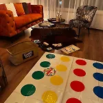 Orange S Parkovacim Mistem V Centru Mesta * 체스케부데요비체