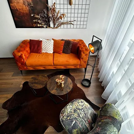 Orange S Parkovacim Mistem V Centru Mesta Apartment Ceske Budejovice