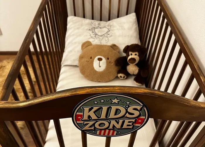 Orange S Parkovacim Mistem V Centru Mesta