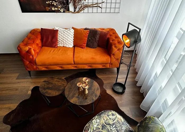 Orange S Parkovacim Mistem V Centru Mesta Apartament Czeskie Budziejowice